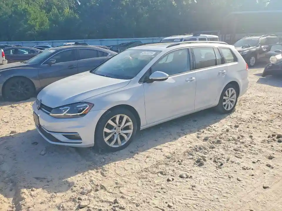 3VWY57AUXKM509038 2019 VOLKSWAGEN GOLF-0