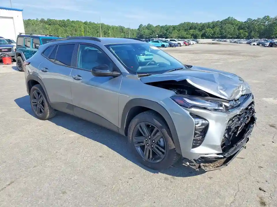 KL77LKEP3SC103547 2025 CHEVROLET TRAX-3