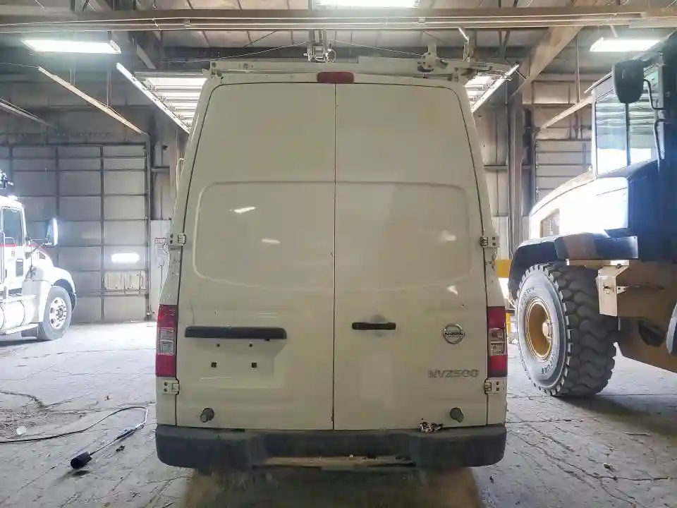 1N6BF0LY1HN804800 2017 NISSAN NV-5