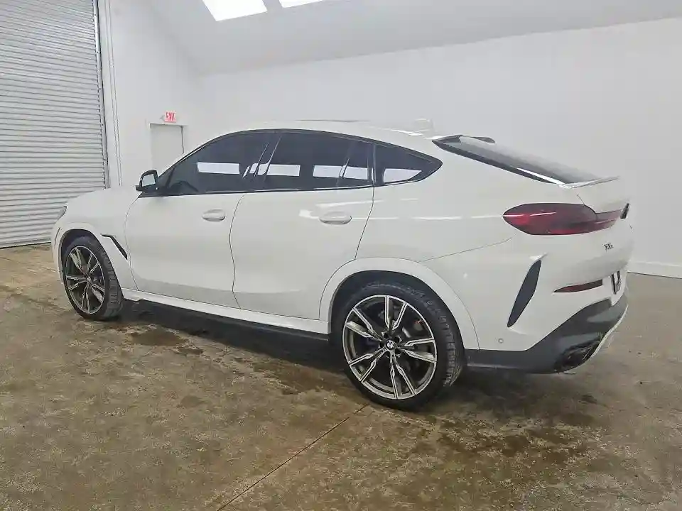5UXCY8C01M9E51232 2021 BMW X6-1