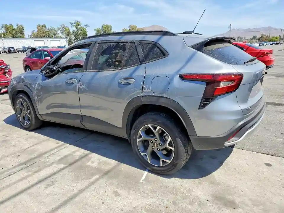 KL77LHEP5SC239603 2025 CHEVROLET TRAX-1