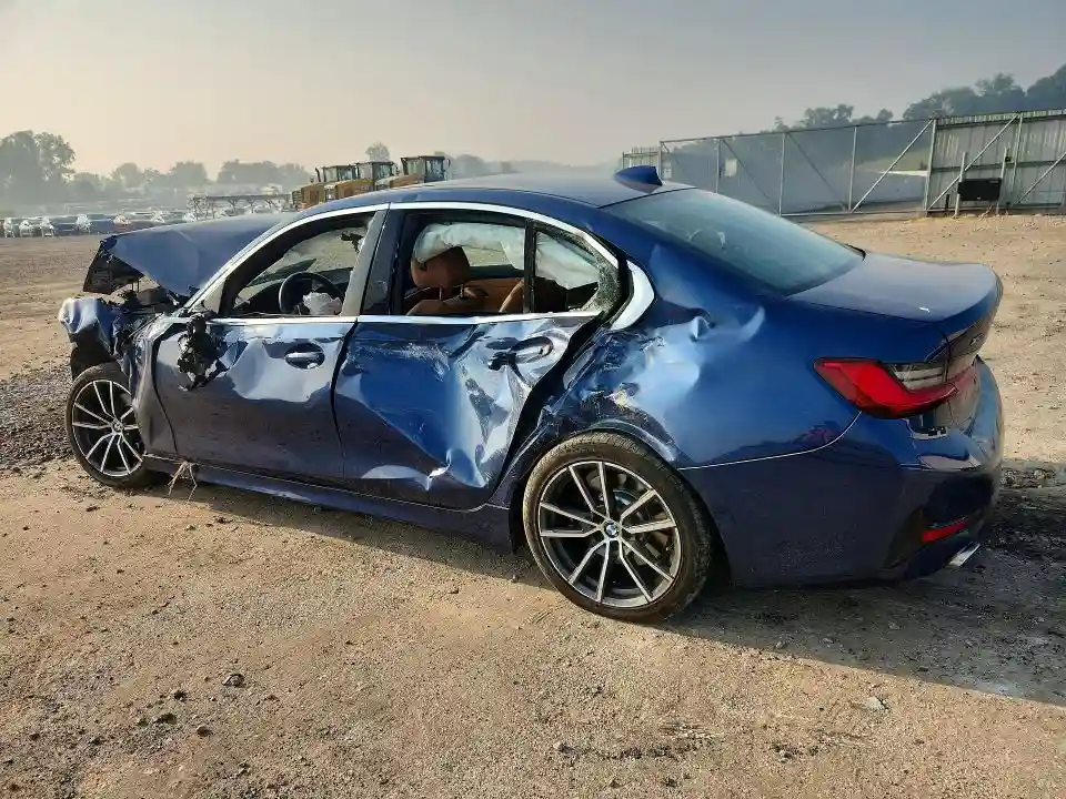 3MW5R7J06M8B96036 2021 BMW 3 SERIES-1