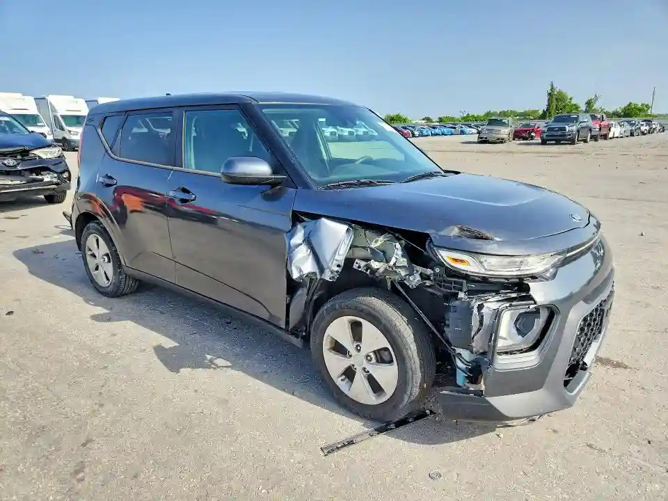 KNDJ23AU9M7736417 2021 KIA SOUL-3