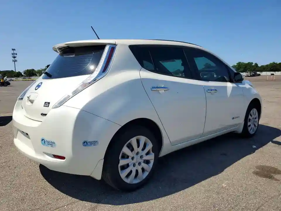 1N4BZ0CP3HC307833 2017 NISSAN LEF-2