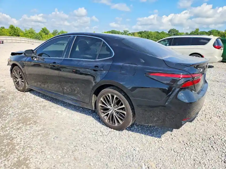 4T1B11HK0JU612187 2018 TOYOTA CAMRY-1