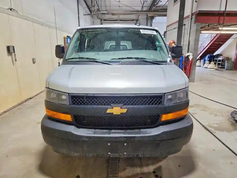 1GAZGNFP4P1105982 2023 CHEVROLET EXPRESS-4
