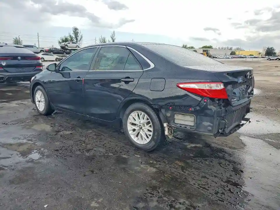 4T1BF1FK0GU188748 2016 TOYOTA CAMRY-1