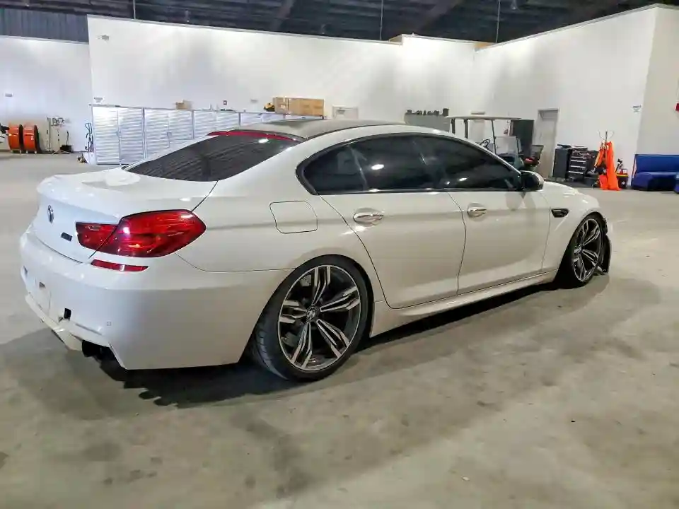 WBS6C9C55FD468037 2015 BMW M6-2