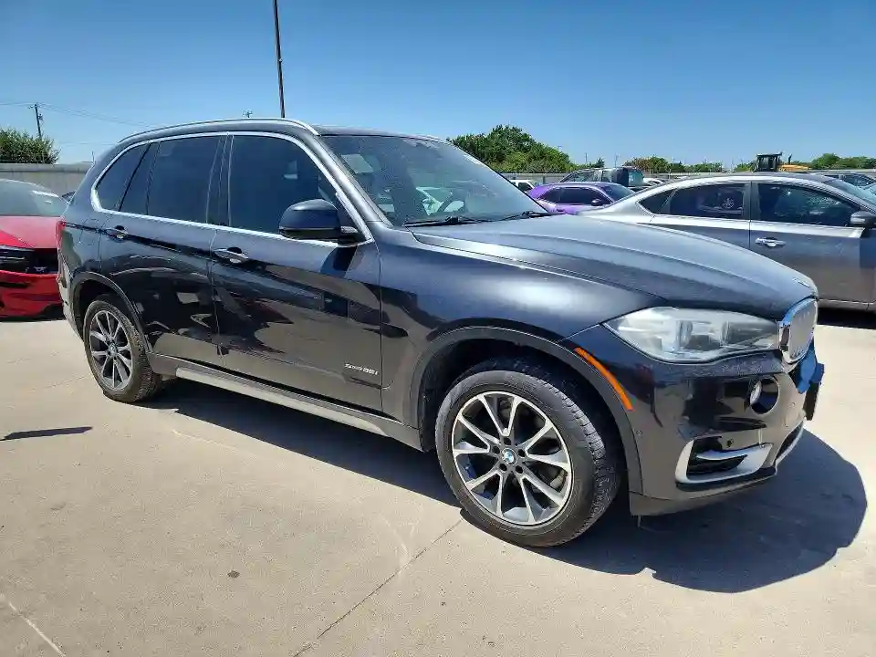 5UXKR2C51J0Z22102 2018 BMW X5-3