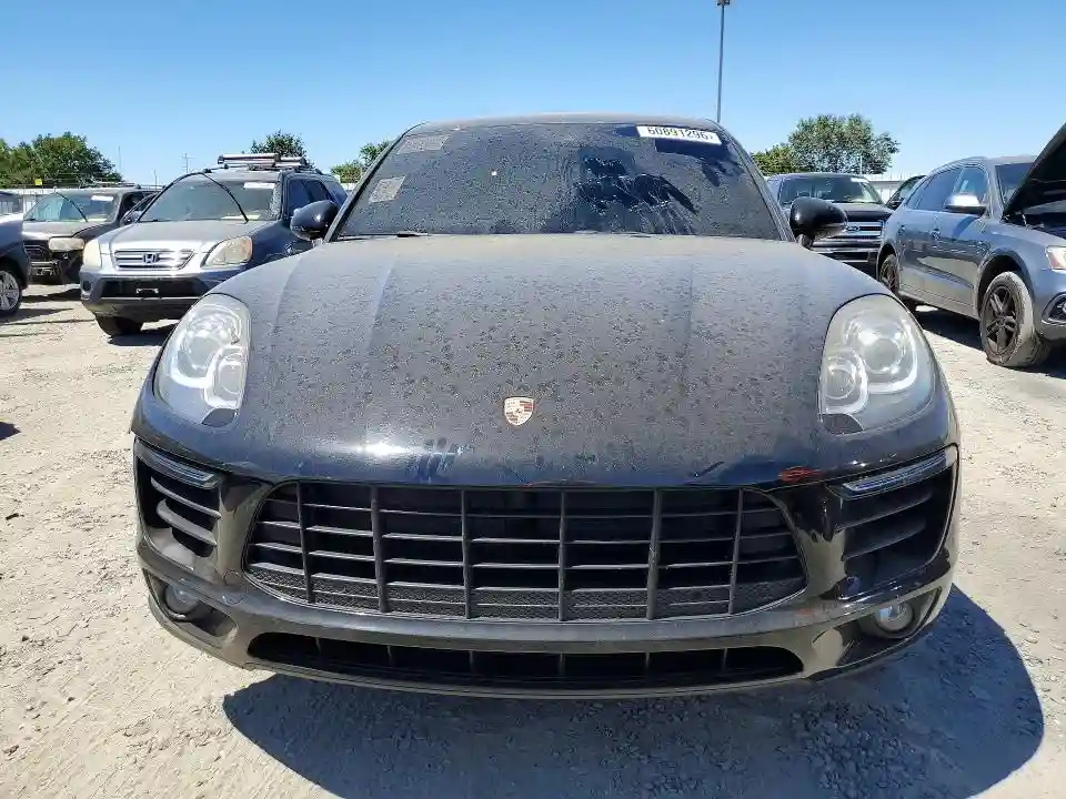 WP1AA2A52JLB21098 2018 PORSCHE MACAN-4
