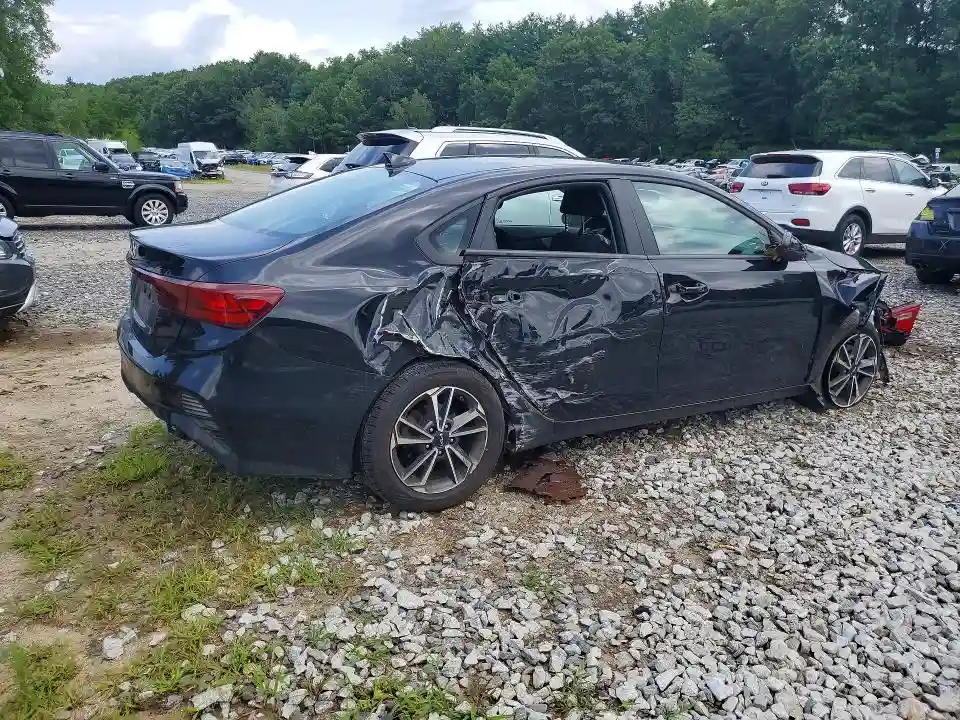 3KPF24AD0NE467043 2022 KIA FORTE-2