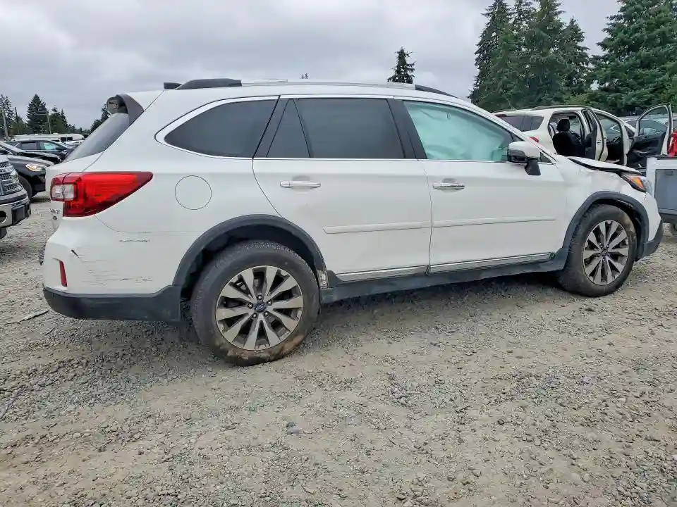 4S4BSETC8H3397257 2017 SUBARU OUTBACK-2