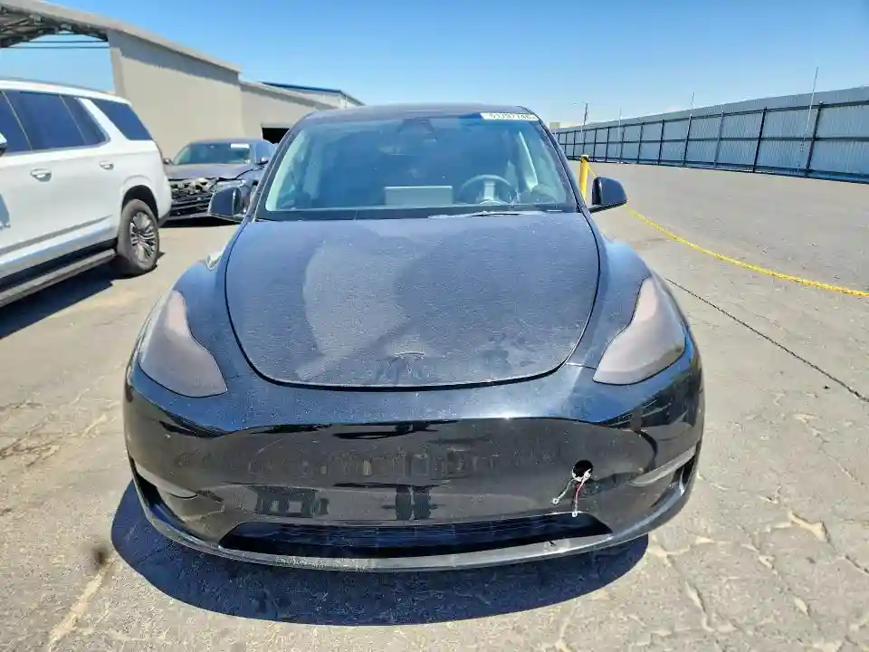 7SAYGDEF2PF595175 2023 TESLA MODEL Y-4