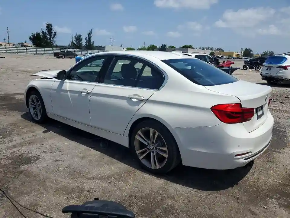 WBA8B9C37HK885981 2017 BMW 3 SERIES-1