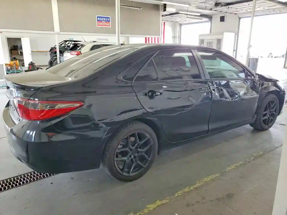 4T1BF1FKXHU422461 2017 TOYOTA CAMRY-2