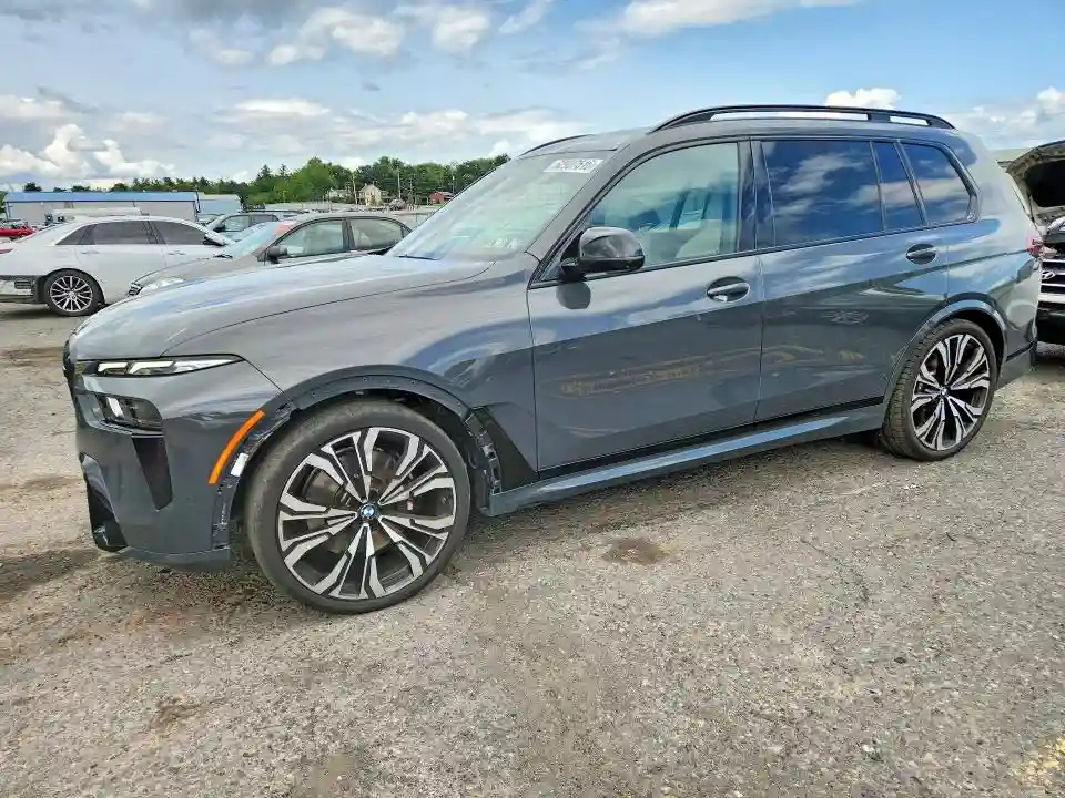 5UX33EM01R9T61501 2024 BMW X7-0