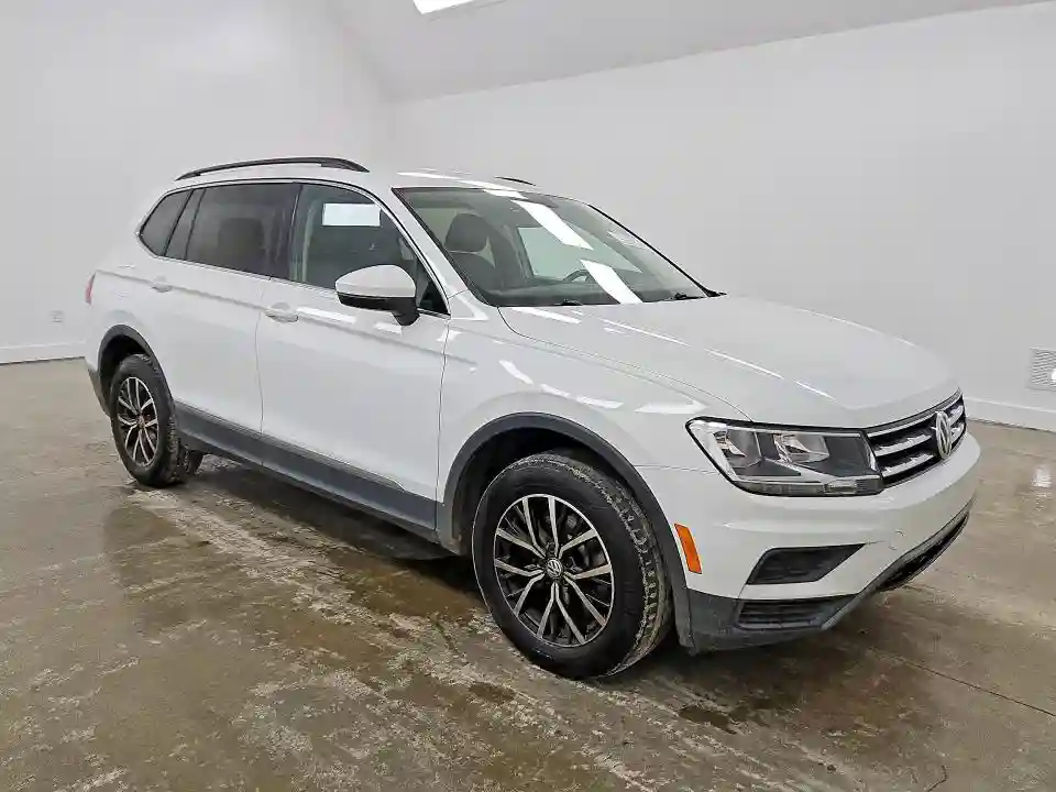 3VV3B7AX8LM182576 2020 VOLKSWAGEN TIGUAN-3