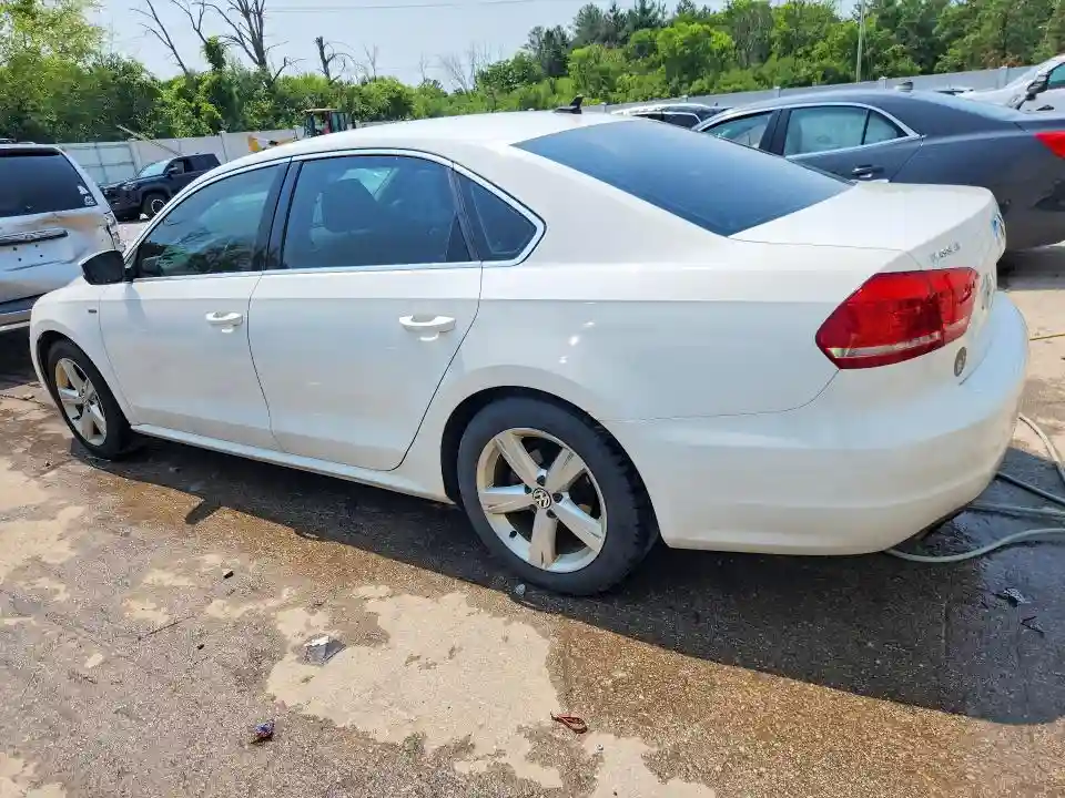 1VWAS7A36FC111737 2015 VOLKSWAGEN PASSAT-1