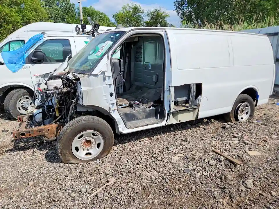 1GCWGAFPXJ1319823 2018 CHEVROLET EXPRESS-0