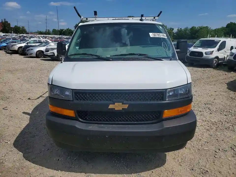 1GCWGAFP9S1273340 2025 CHEVROLET EXPRESS-4