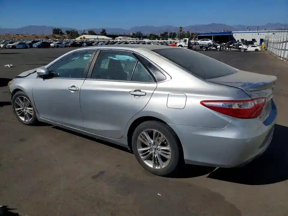 4T1BF1FK1GU529610 2016 TOYOTA CAMRY-1