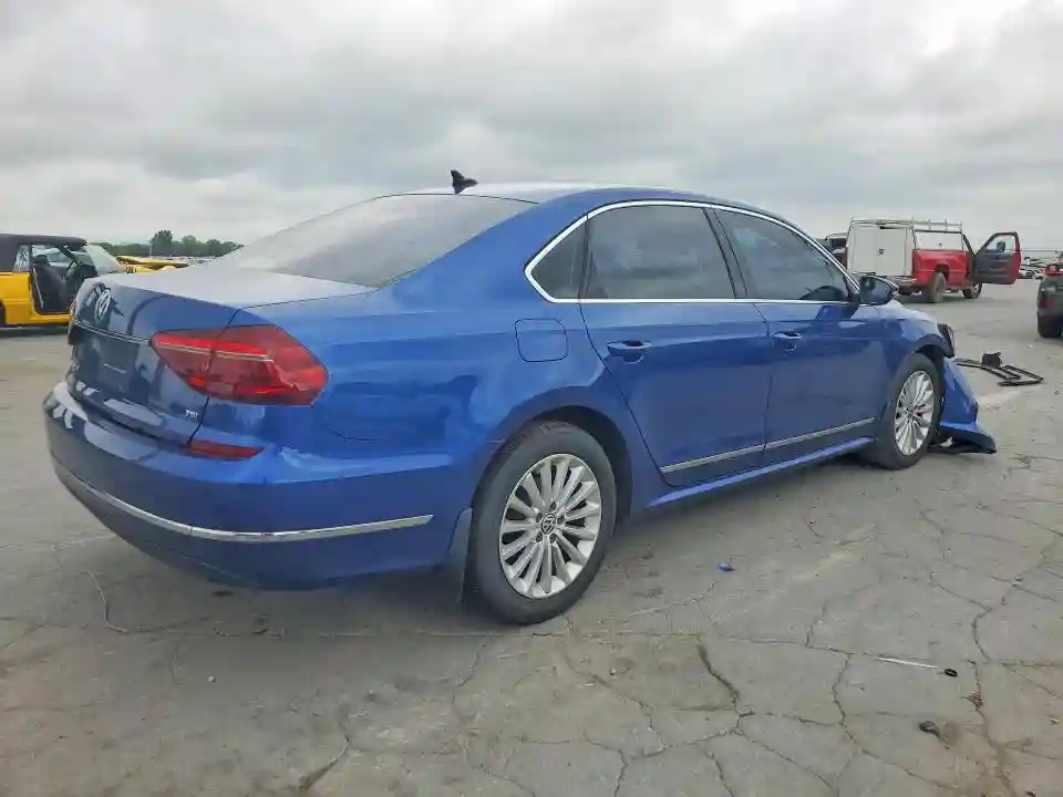 1VWBT7A39HC048377 2017 VOLKSWAGEN PASSAT-2
