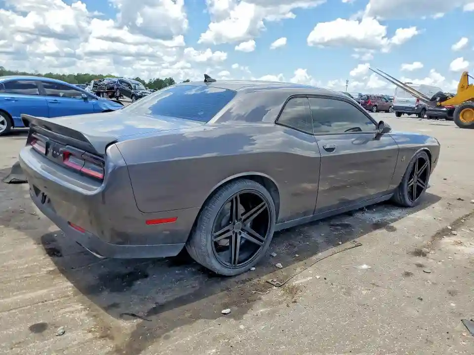 2C3CDZFJ9KH719479 2019 DODGE CHALLENGER-2