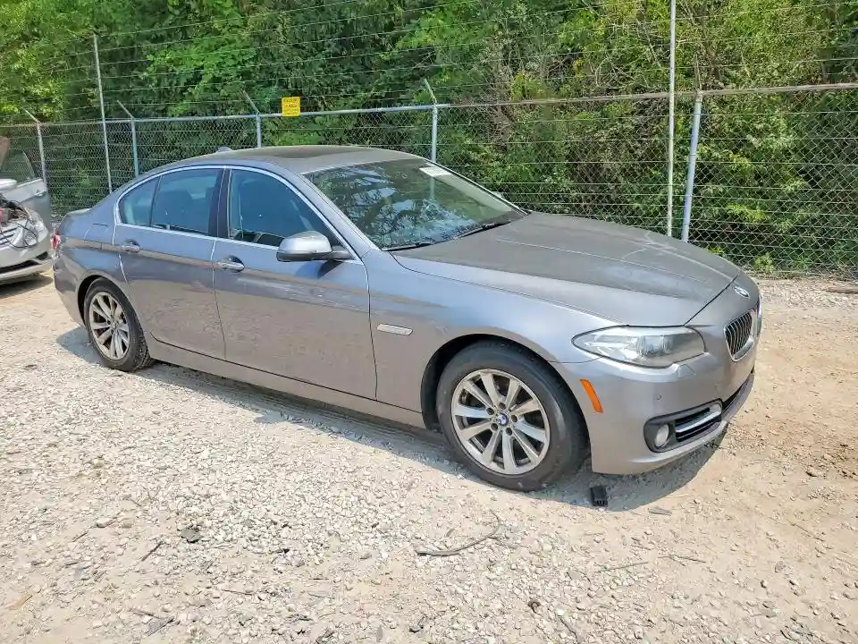 WBA5A7C56FD621003 2015 BMW 5 SERIES-3