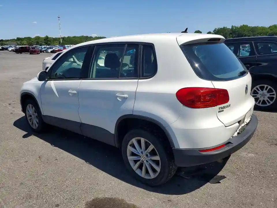 WVGBV7AX1HK052702 2017 VOLKSWAGEN TIGUAN-1