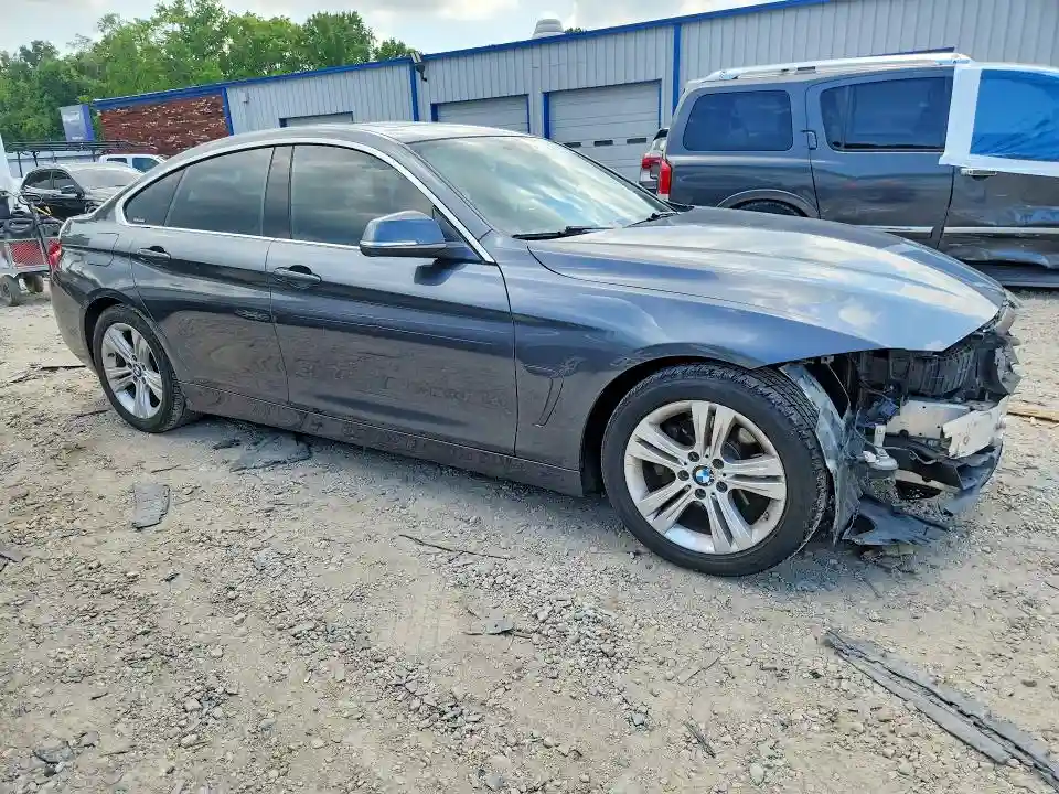 WBA4J1C52JBG79464 2018 BMW 4 SERIES-3