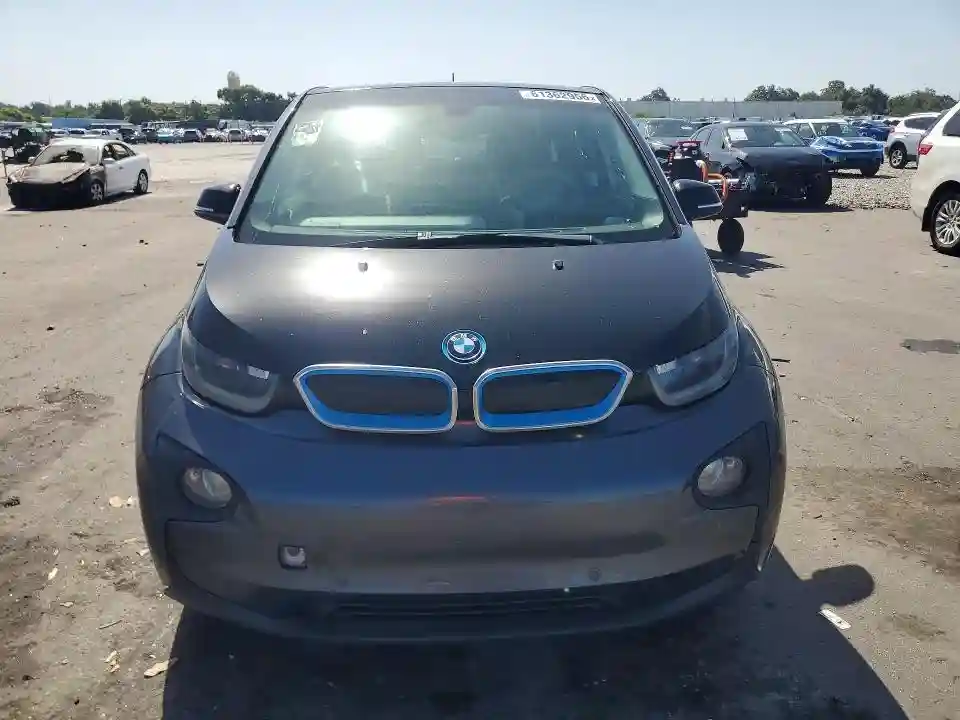 WBY1Z6C3XHV949569 2017 BMW I SERIES-4