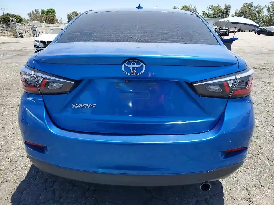 3MYDLBYV7KY527211 2019 TOYOTA YARIS-5