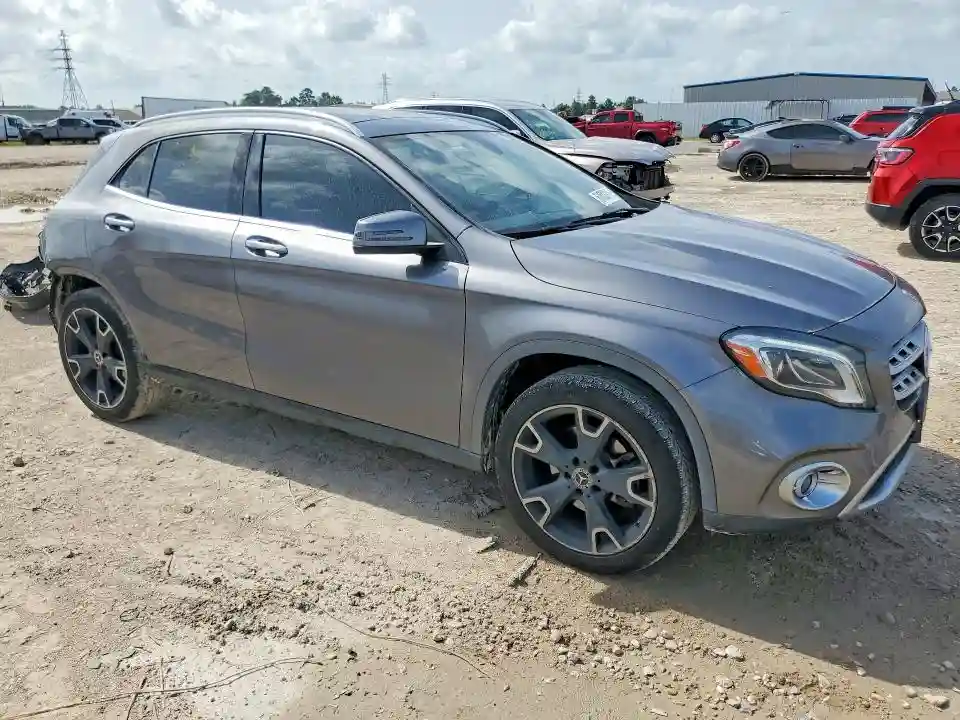 WDCTG4EB6JJ453927 2018 MERCEDES-BENZ GLA-CLASS-3