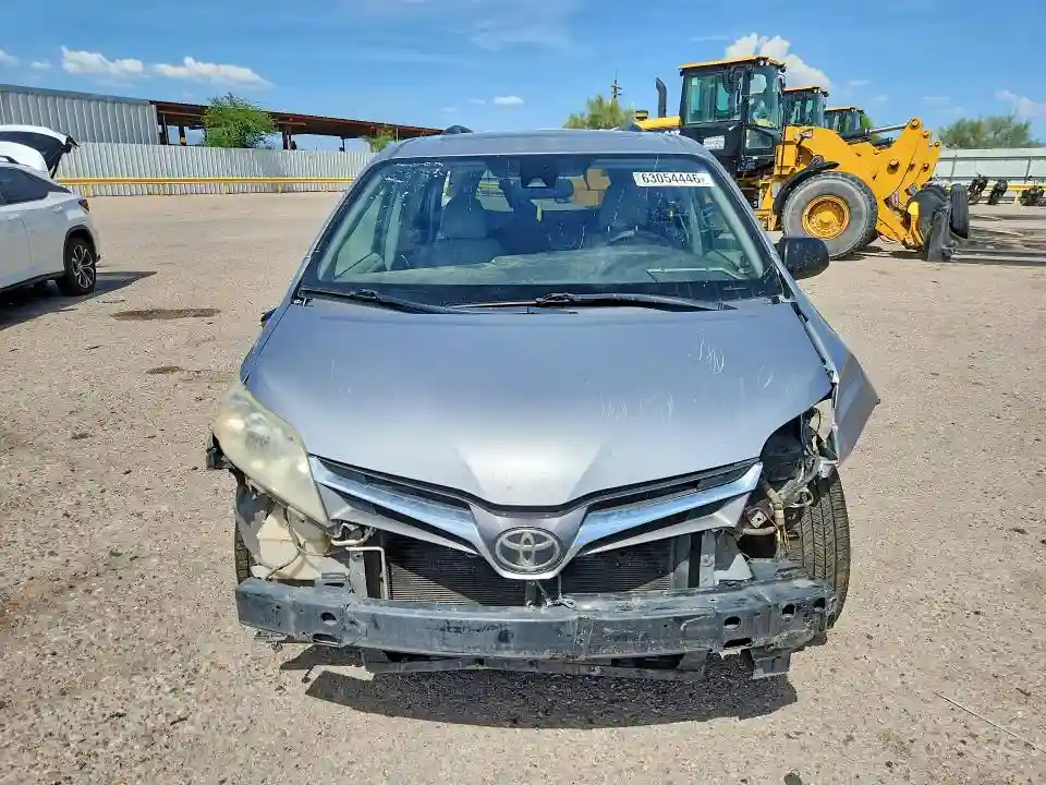 5TDYZ3DCXJS916438 2018 TOYOTA SIENNA-4
