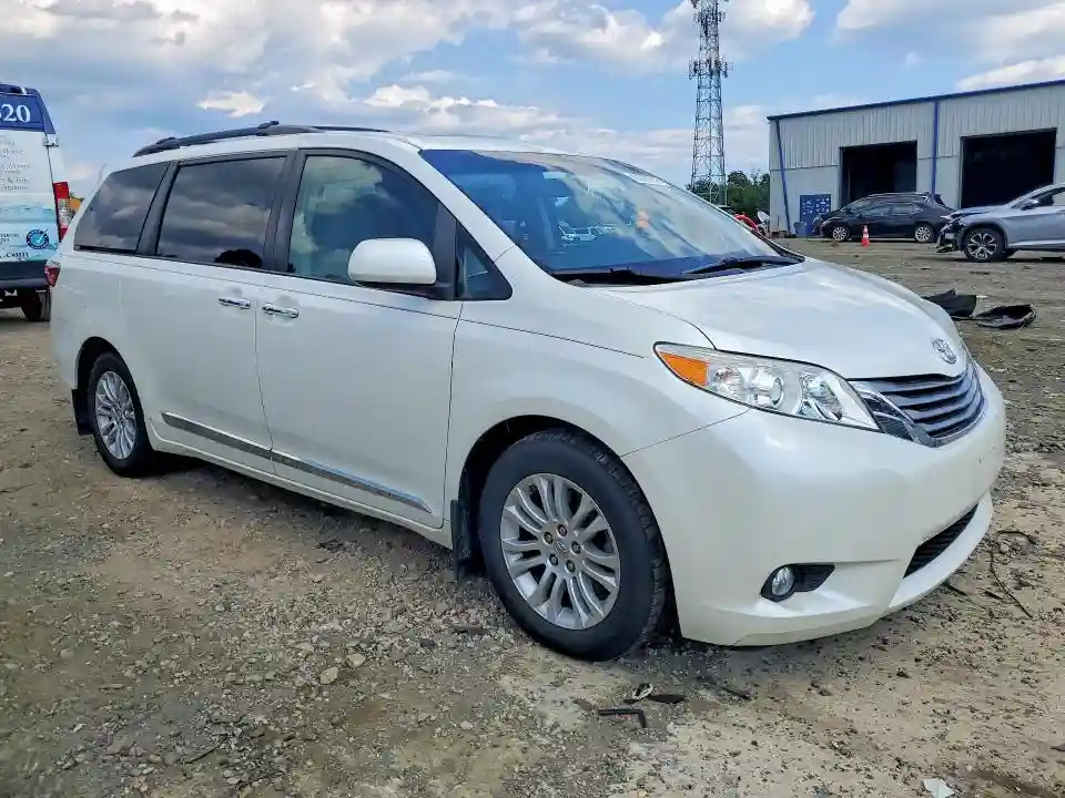 5TDYK3DC1FS608747 2015 TOYOTA SIENNA-3