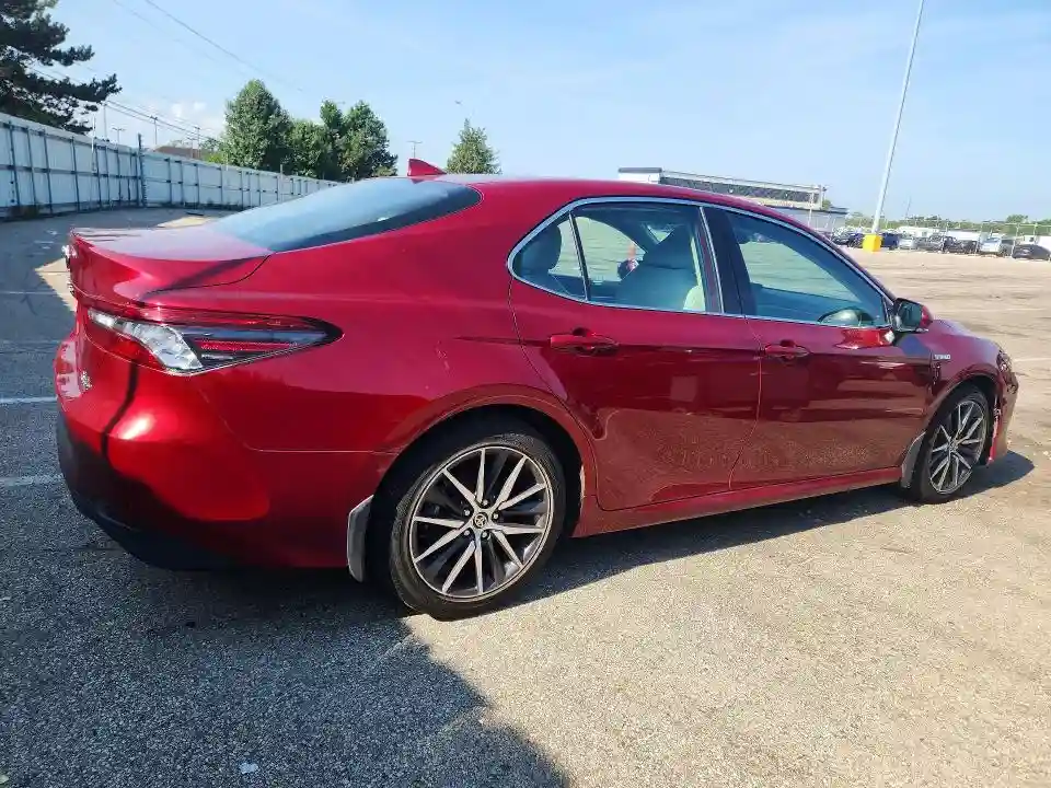 4T1F31AK7MU547266 2021 TOYOTA CAMRY-2