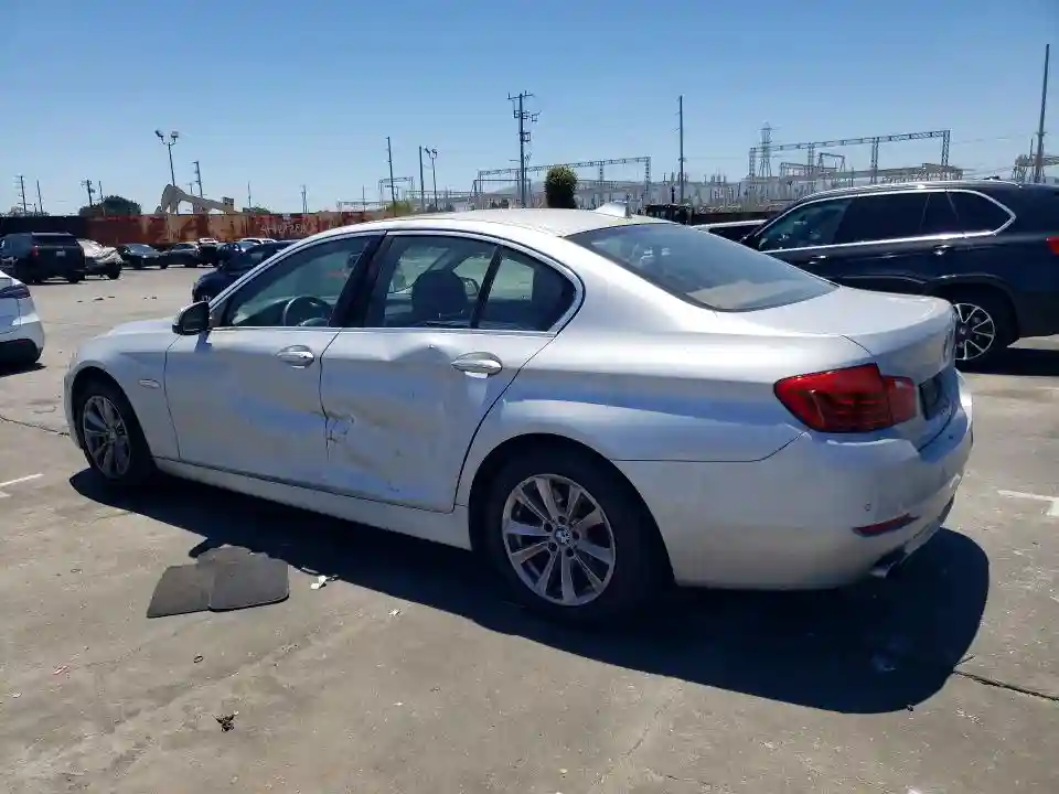 WBA5A5C56FD522668 2015 BMW 5 SERIES-1