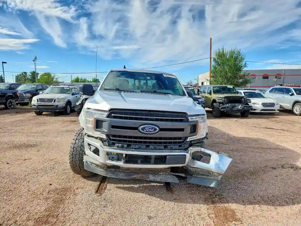 1FTFW1E45KKC51629 2019 FORD F150-4