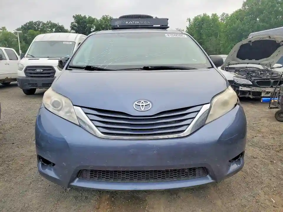 5TDJK3DC7FS101028 2015 TOYOTA SIENNA-4