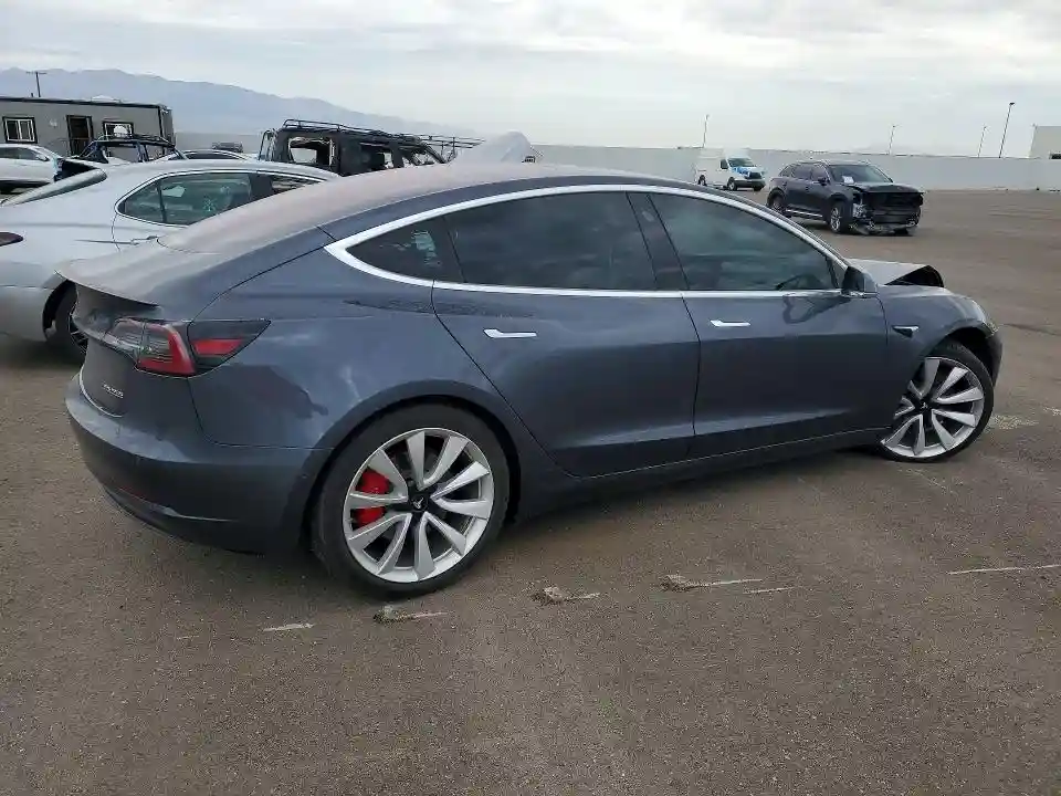 5YJ3E1EB7JF151418 2018 TESLA MODEL 3-2