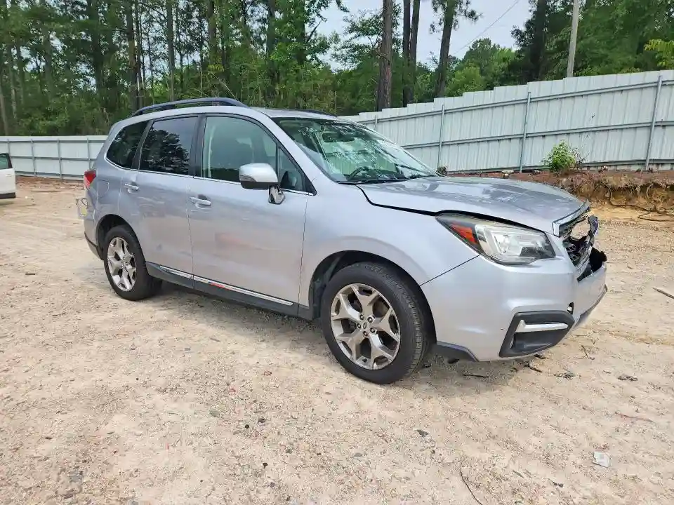 JF2SJAWC4HH556470 2017 SUBARU FORESTER-3