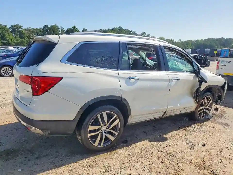 5FNYF5H92JB003003 2018 HONDA PILOT-2