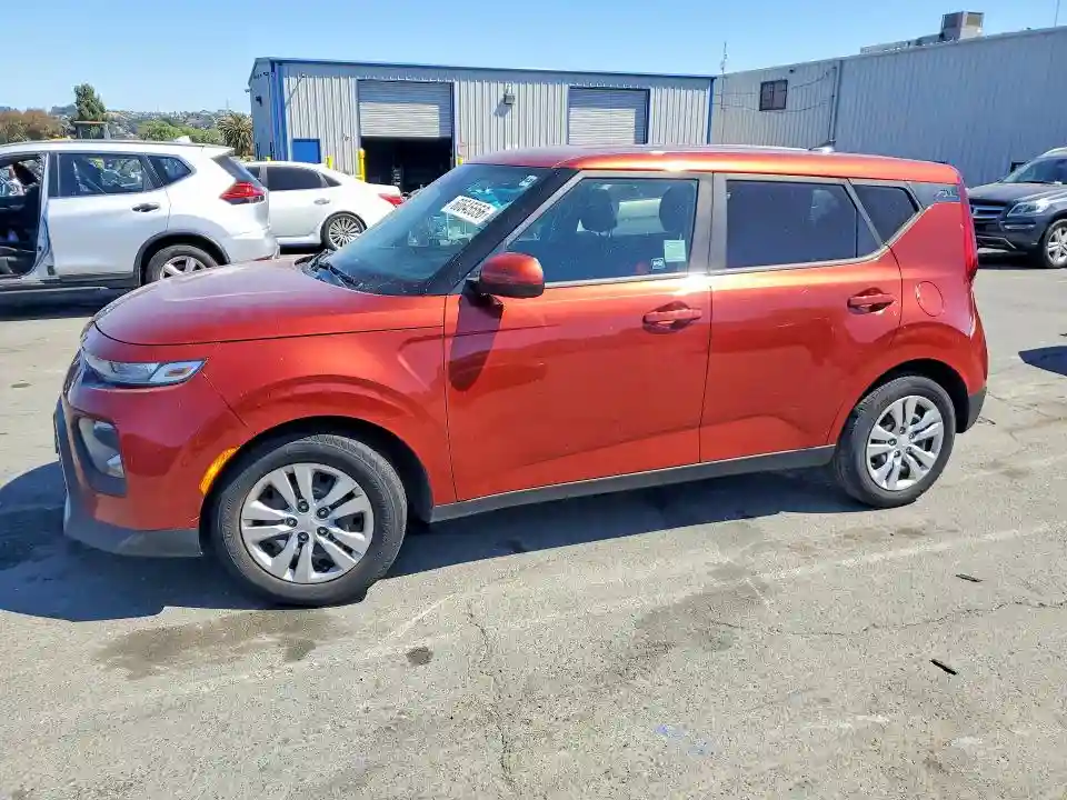 KNDJ23AU6L7076884 2020 KIA SOUL-0