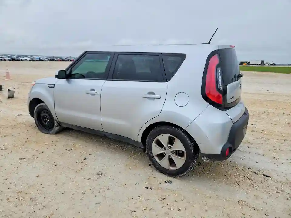KNDJN2A22G7829784 2016 KIA SOUL-1