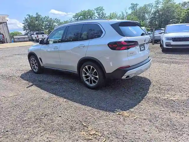 5UX23EU09T9342584 2026 BMW X5-1