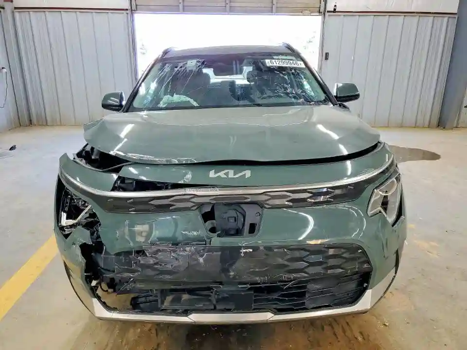 KNDCR3L10R5079985 2024 KIA NIRO WIND-4