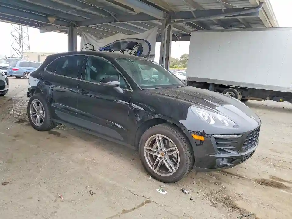 WP1AB2A53JLB31314 2018 PORSCHE MACAN-3