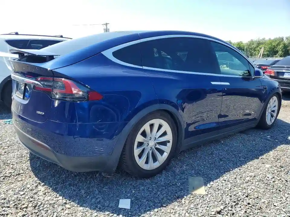 5YJXCBE24HF054703 2017 TESL MODEL X-2