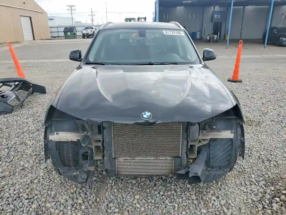 5UXWX9C31H0T20941 2017 BMW X3-4