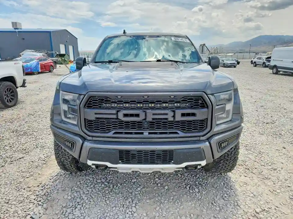 1FTFW1RG4KFB12122 2019 FORD F150-4